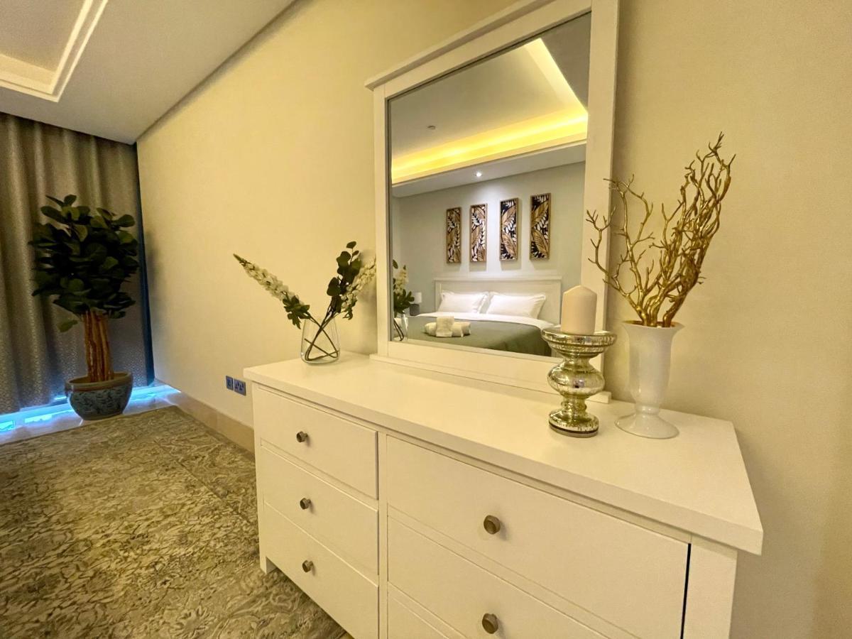 Dar Vacation - Stunning Palm View 3bdr * Dubai